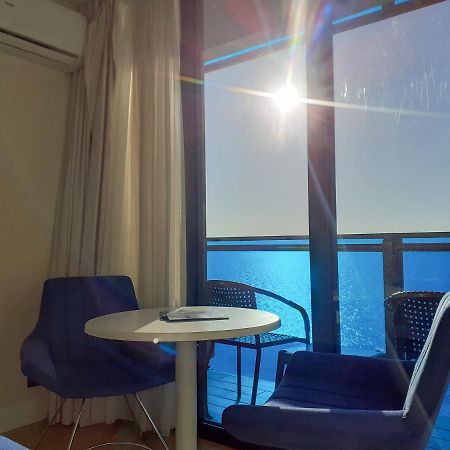 Only Front Sea View, No Side View, Wonderful Panorama, High Floor, Location Guarantee Aparthotel Batumi Exterior photo