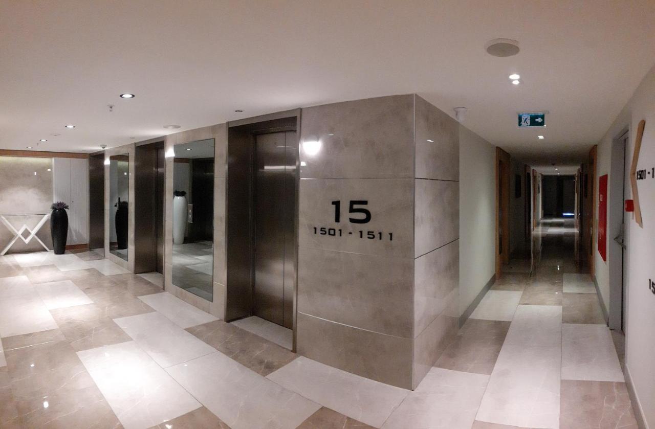 Only Front Sea View, No Side View, Wonderful Panorama, High Floor, Location Guarantee Aparthotel Batumi Exterior photo